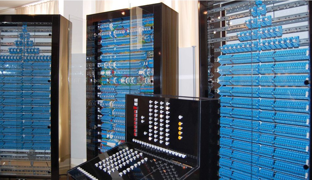 Der erste funktionierende Computer der Welt: Zuses Z3 // Quelle: Wikipedia